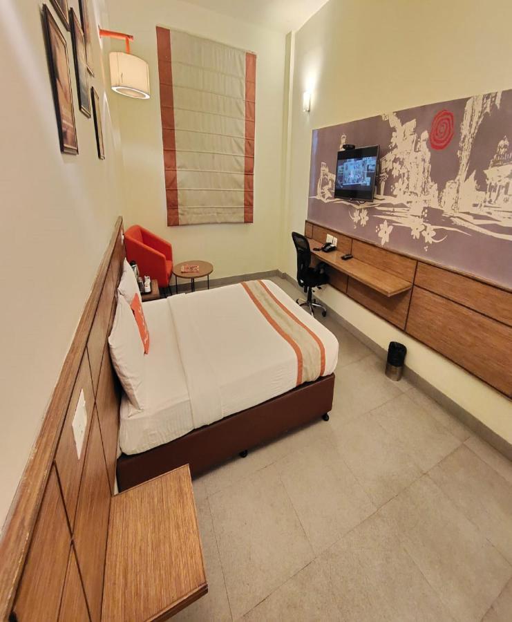 Max Hotels Jabalpur Exterior foto