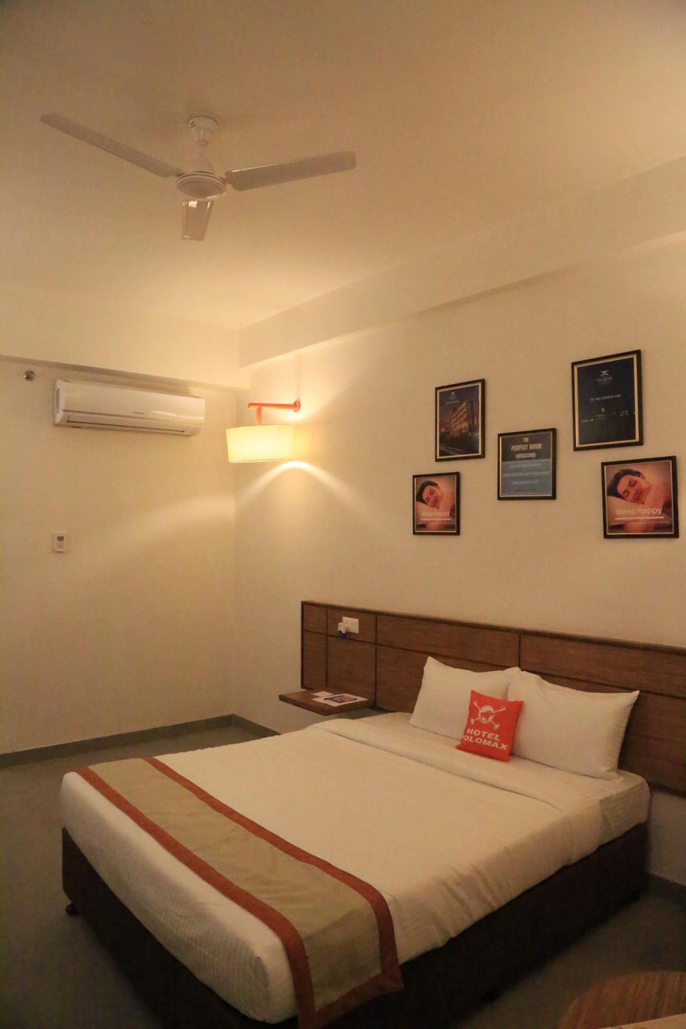 Max Hotels Jabalpur Quarto foto