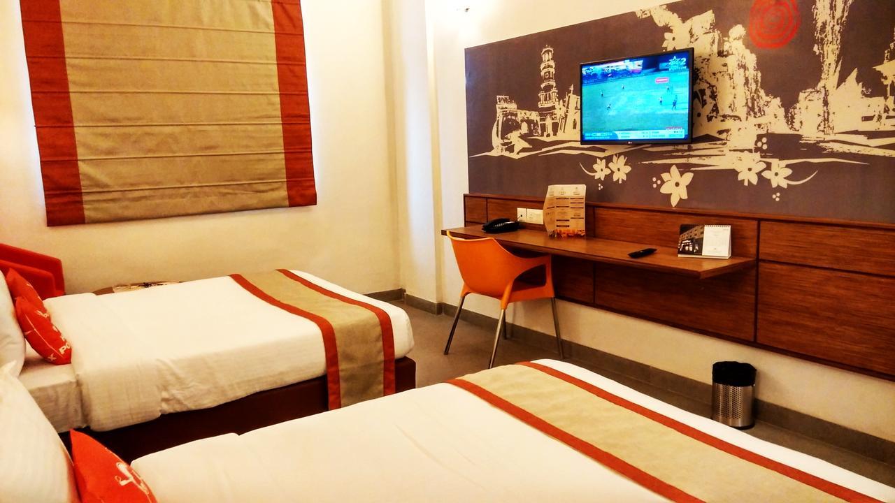 Max Hotels Jabalpur Exterior foto
