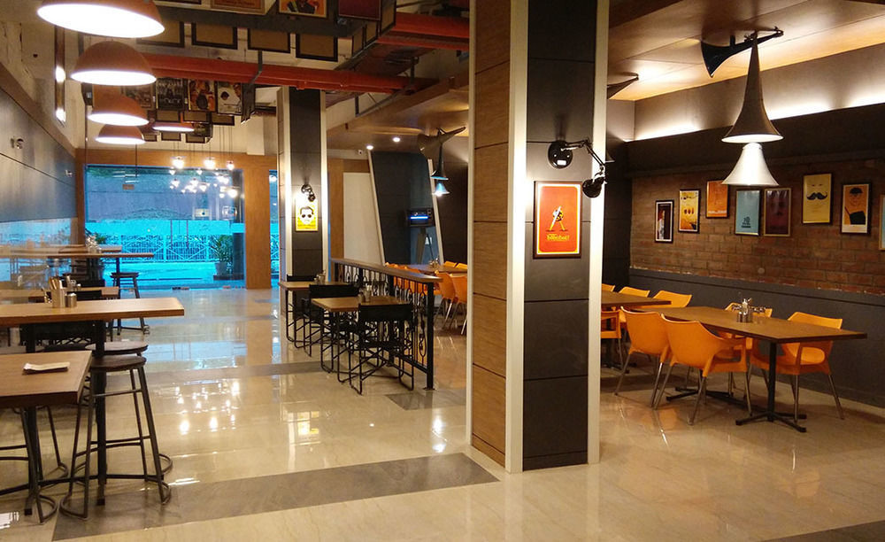 Max Hotels Jabalpur Exterior foto